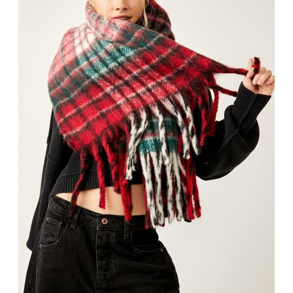 FREE PEOPLE Falling For You Brushed Plaid Scarf / Candy Apple - Picture 4 of 9
